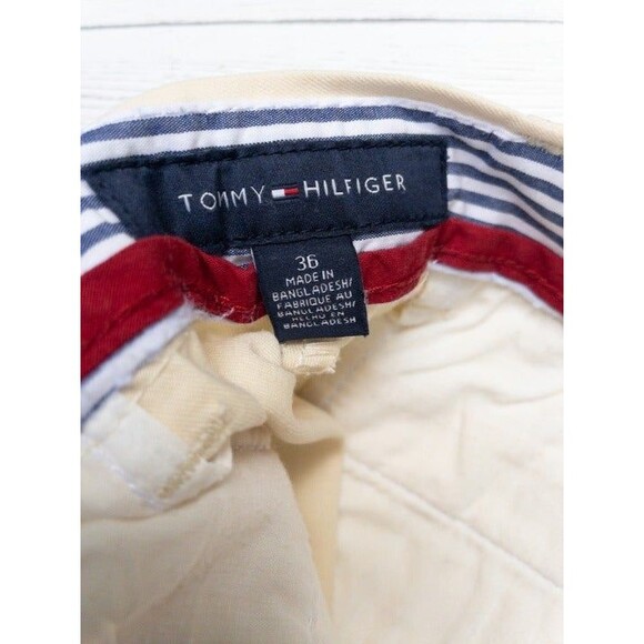 Tommy Hilfiger Khaki Shorts Sz 36 - Picture 4 of 6